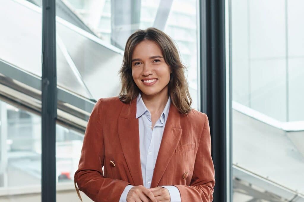 Étudiante en biotechnologies et management sur le campus Ionis-STM à Paris